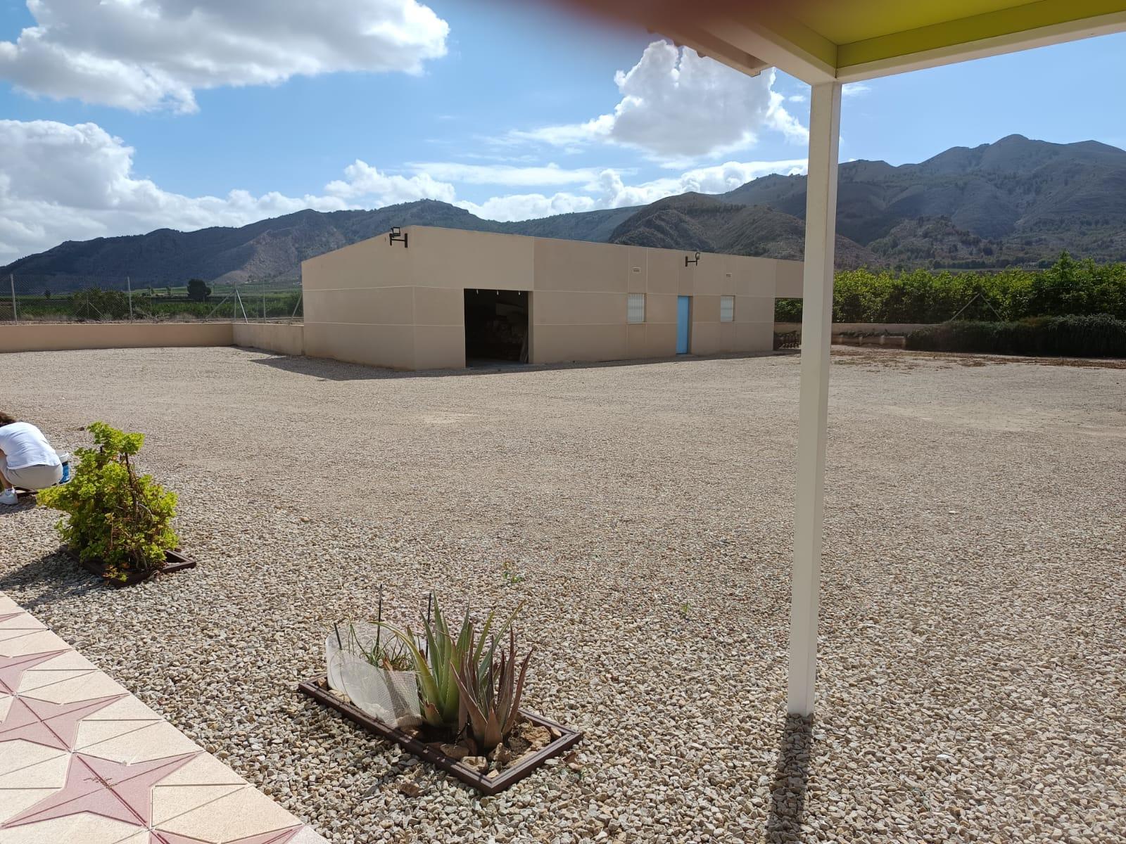 For sale of chalet in Orihuela