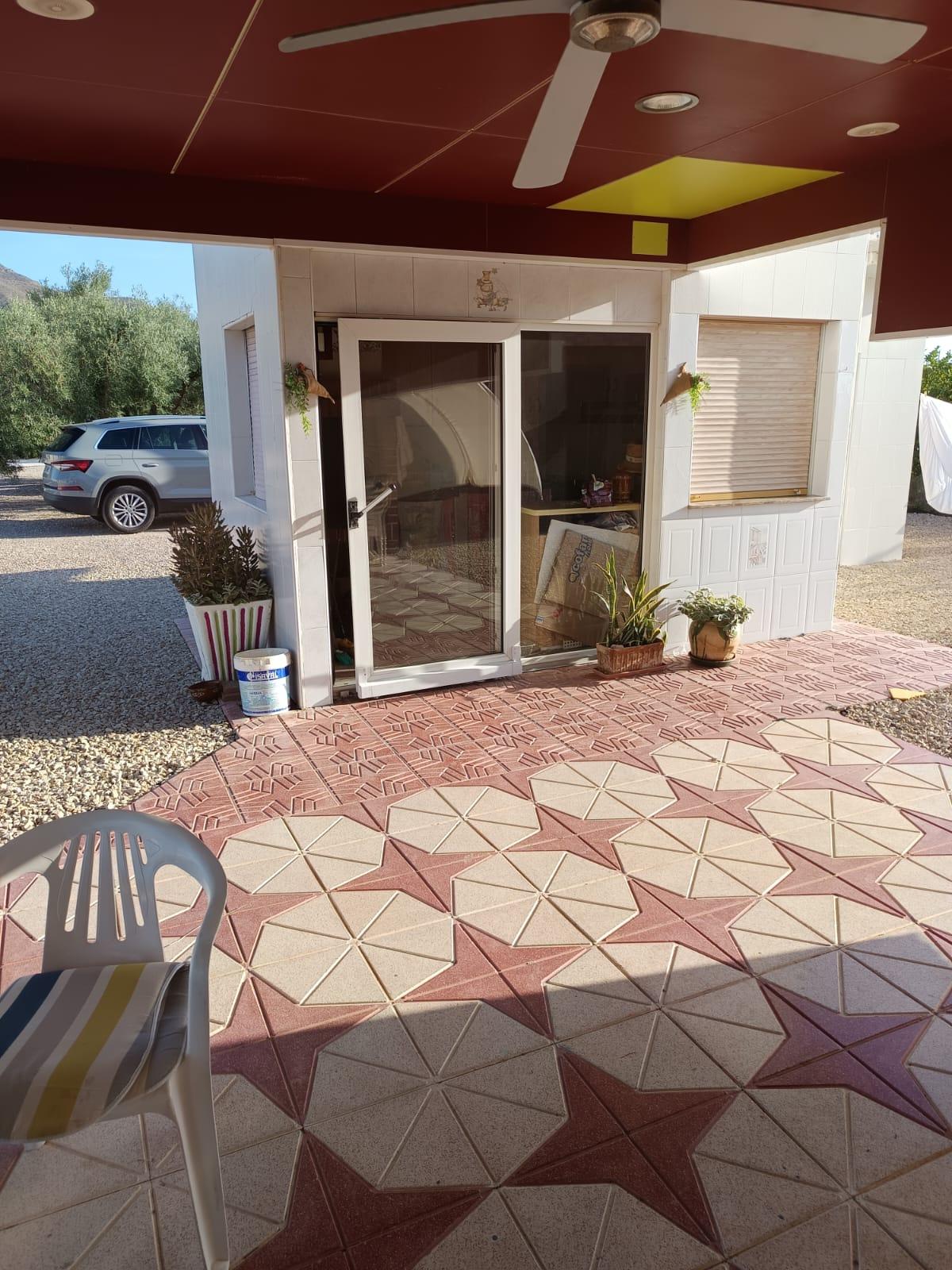 For sale of chalet in Orihuela