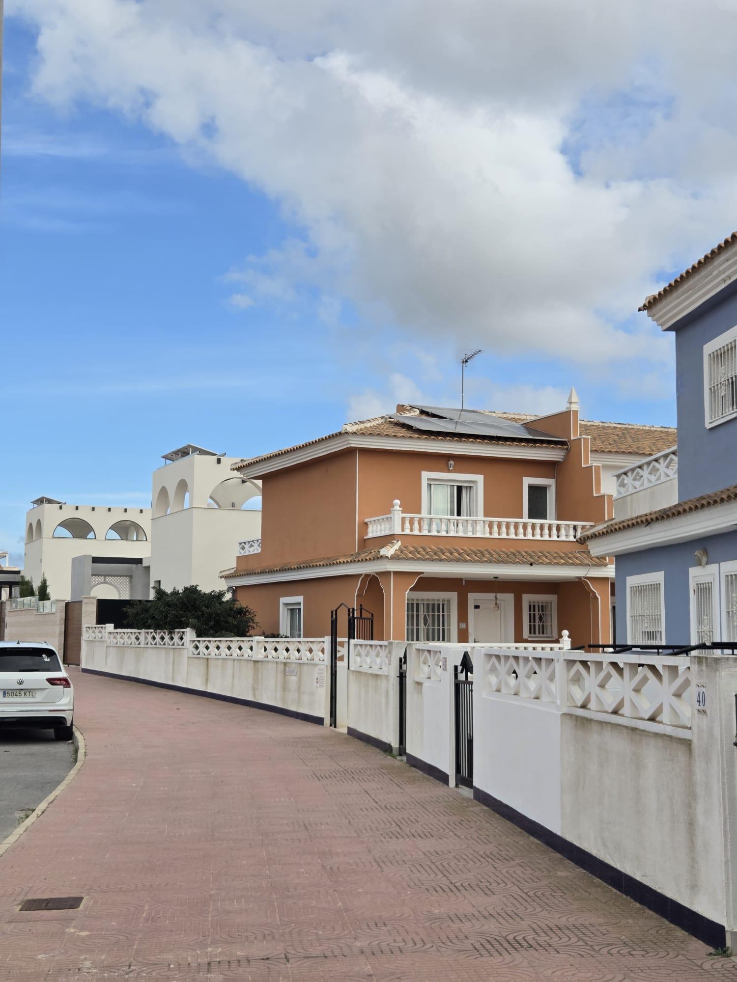 Venta de chalet en Torrevieja