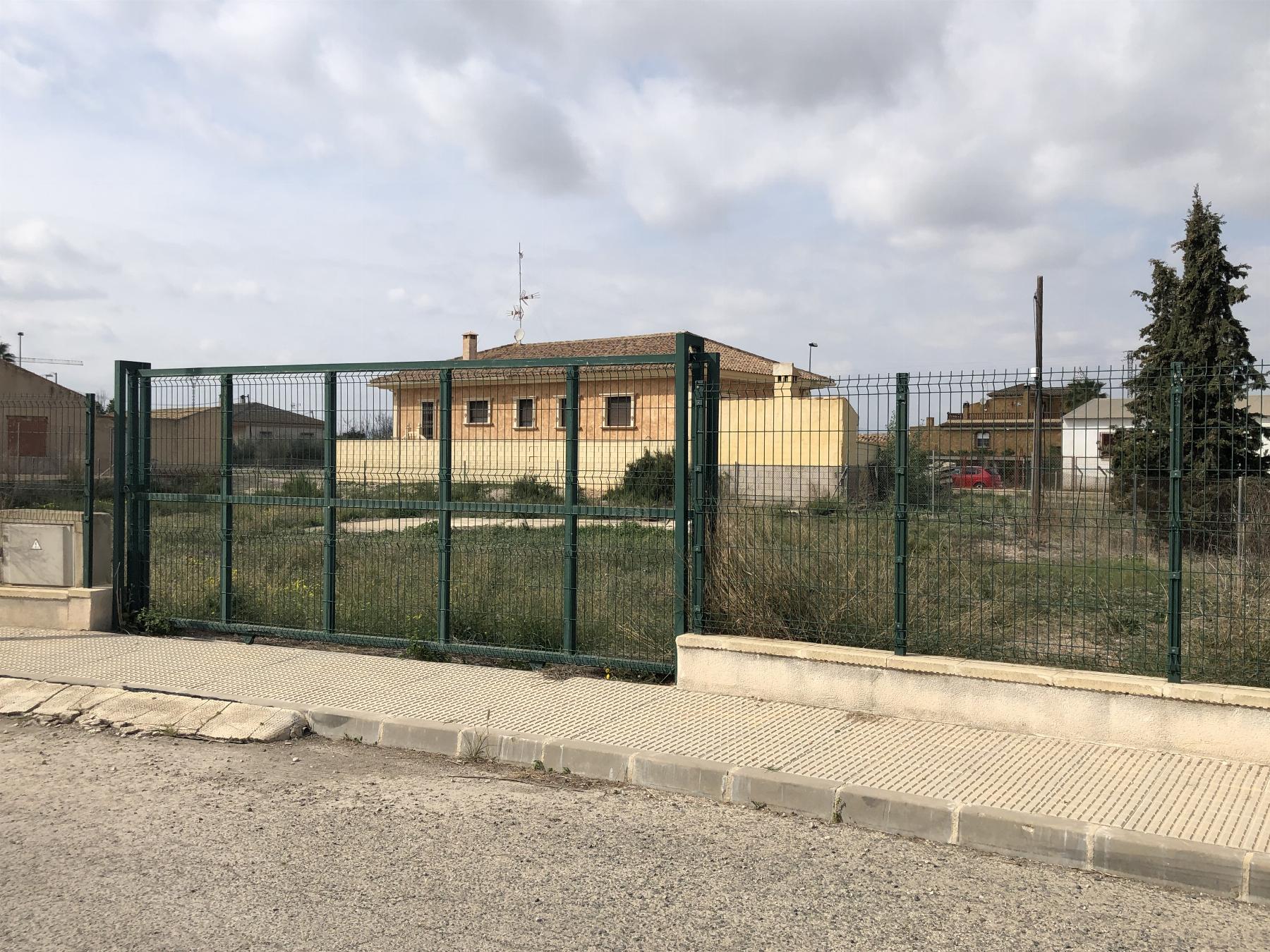 Venta de terreno en Benferri