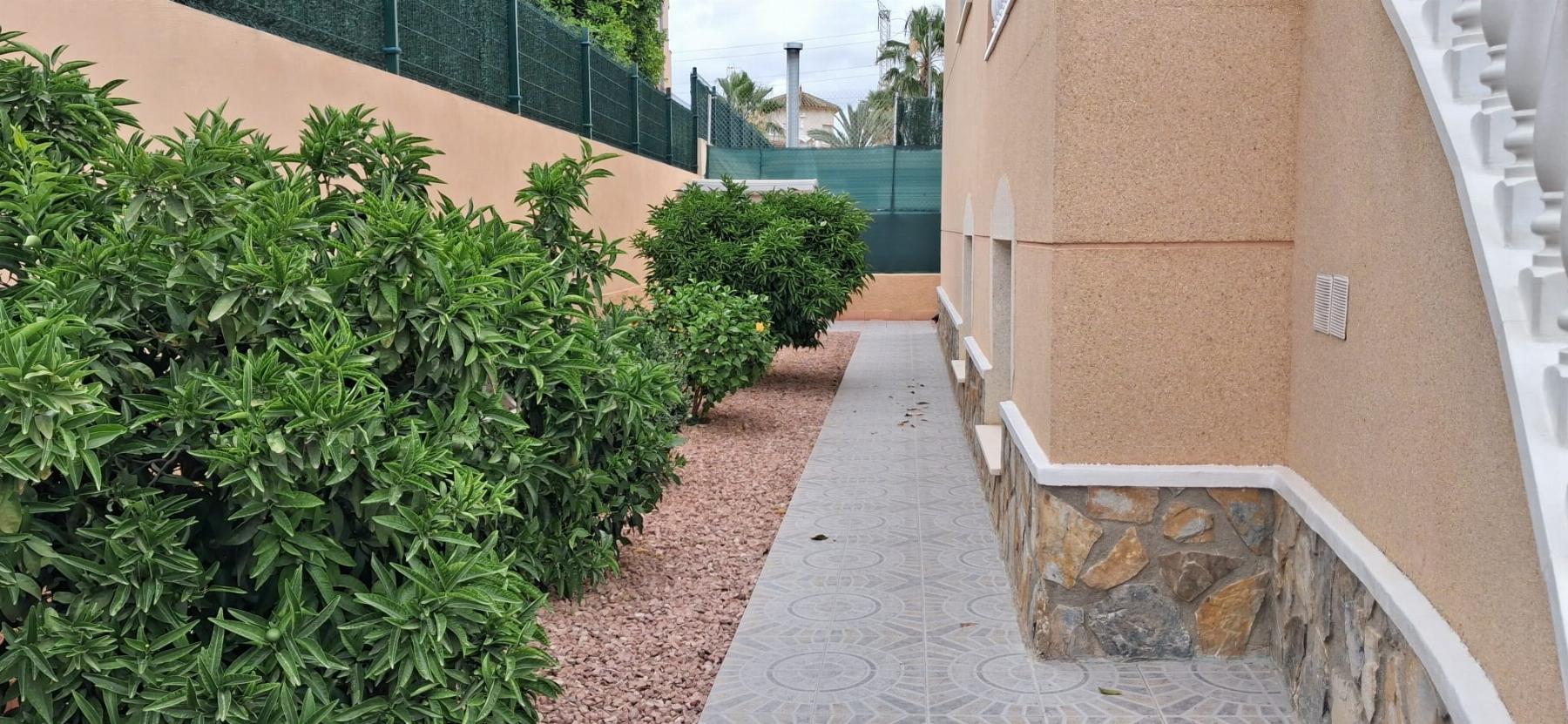 Venta de chalet en Benferri