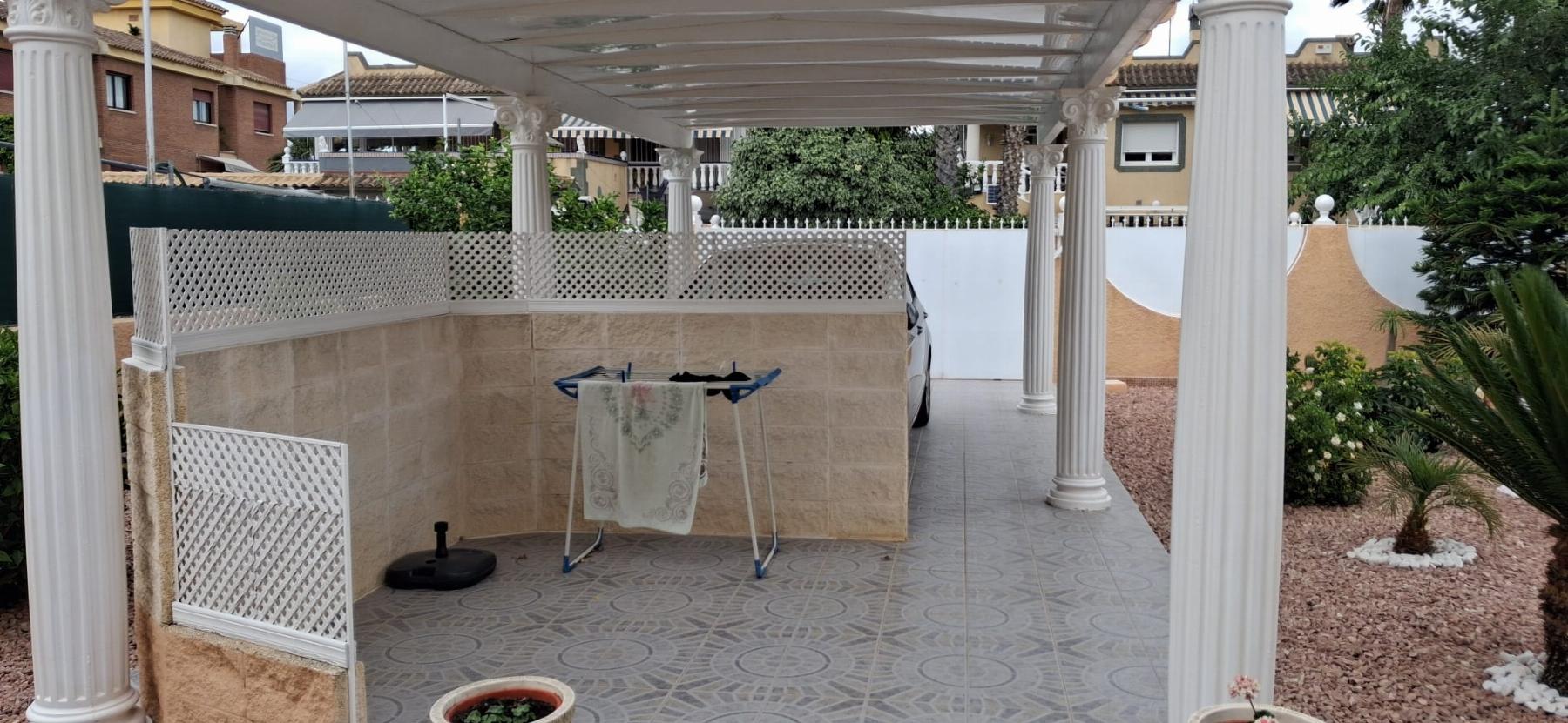 Venta de chalet en Benferri