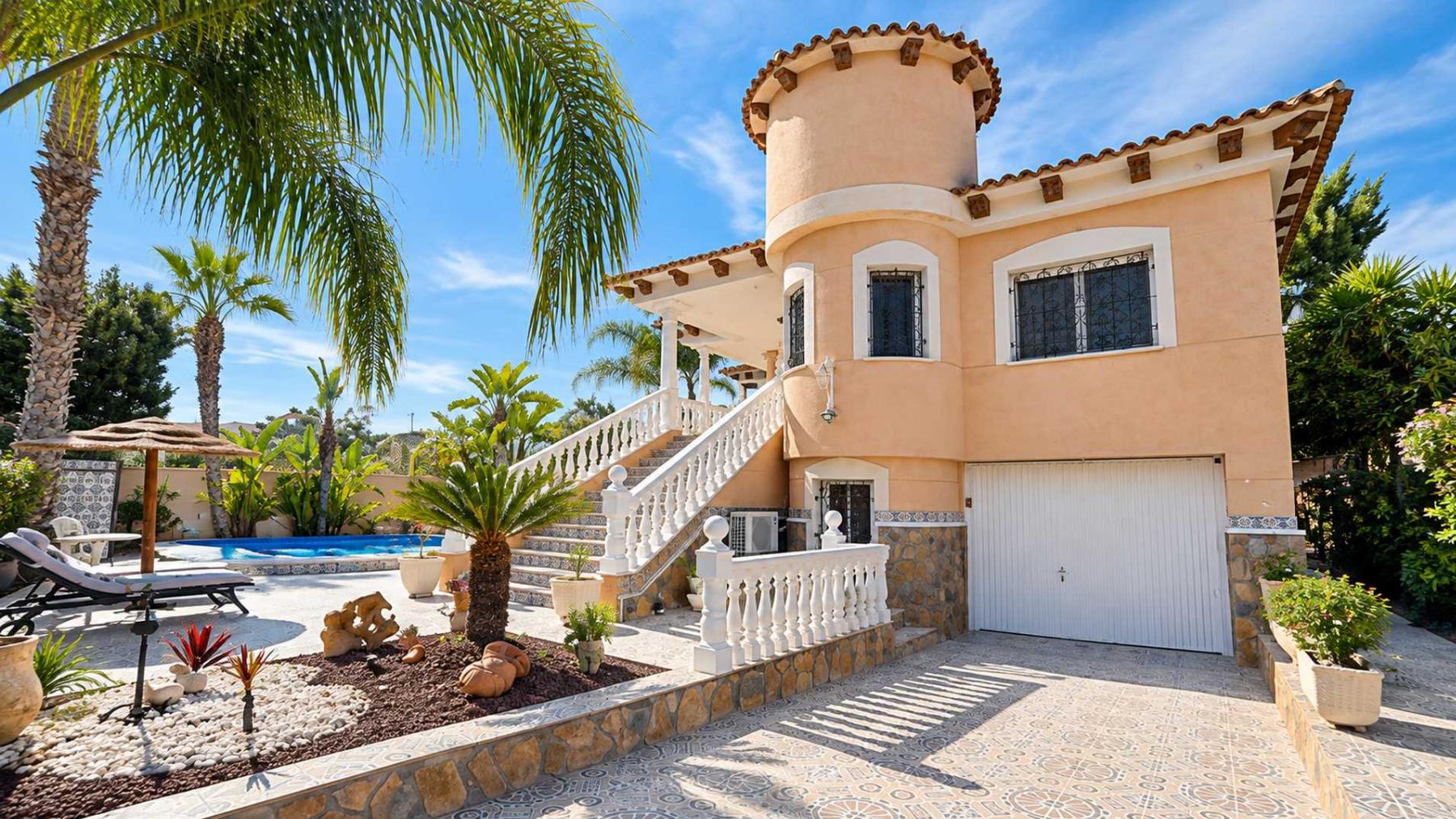 Casa · Reventa - Benferri · Alicante · España Casa · Reventa - Benferri · Alicante · España