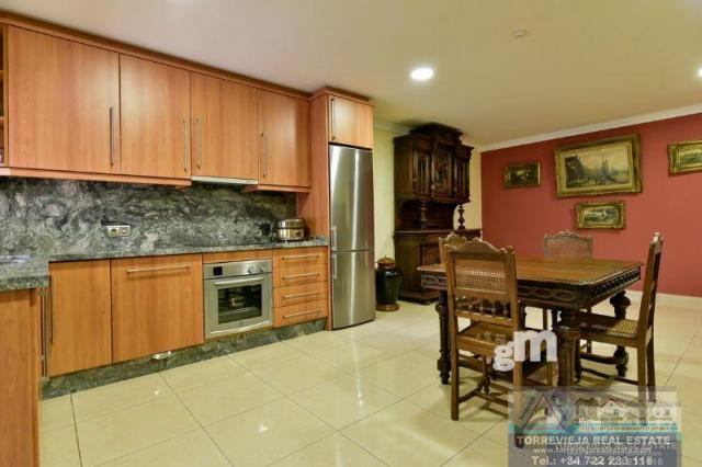For sale of villa in Algorfa