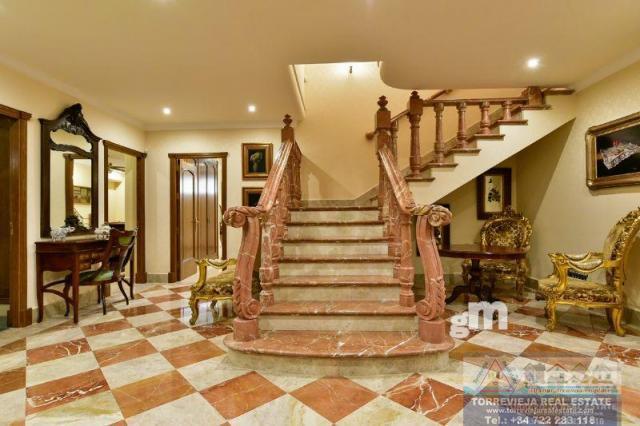 For sale of villa in Algorfa
