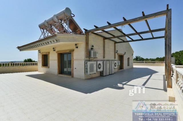 For sale of villa in Algorfa