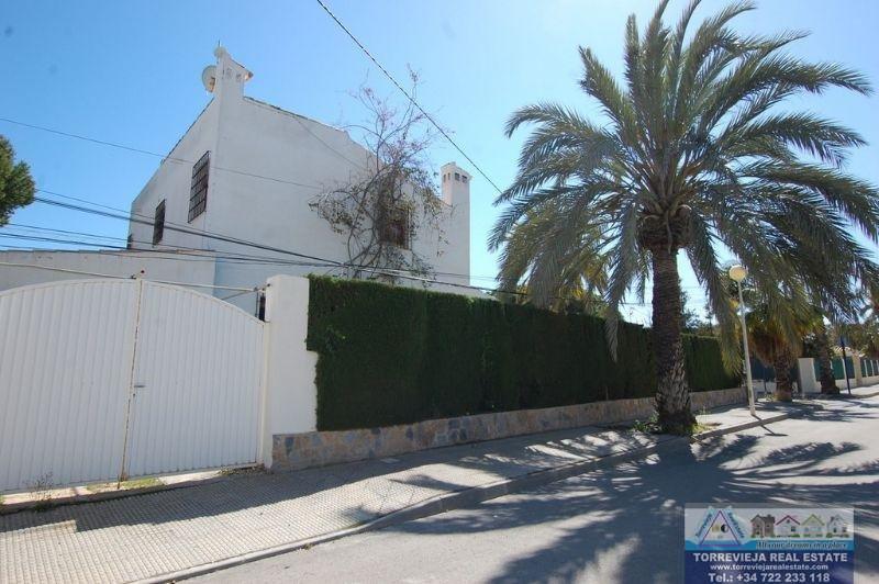 Venta de villa en Orihuela Costa