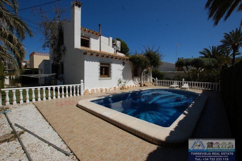 Til salg fra villa i Orihuela Costa
