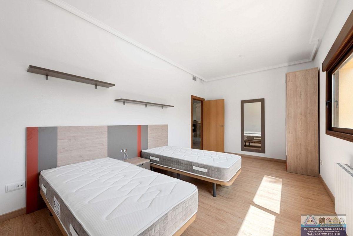For sale of villa in Orihuela Costa