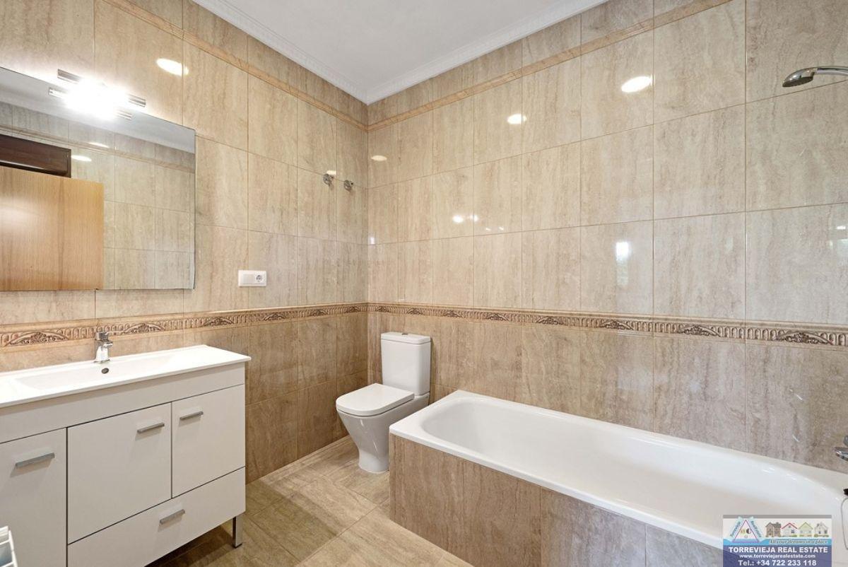 For sale of villa in Orihuela Costa