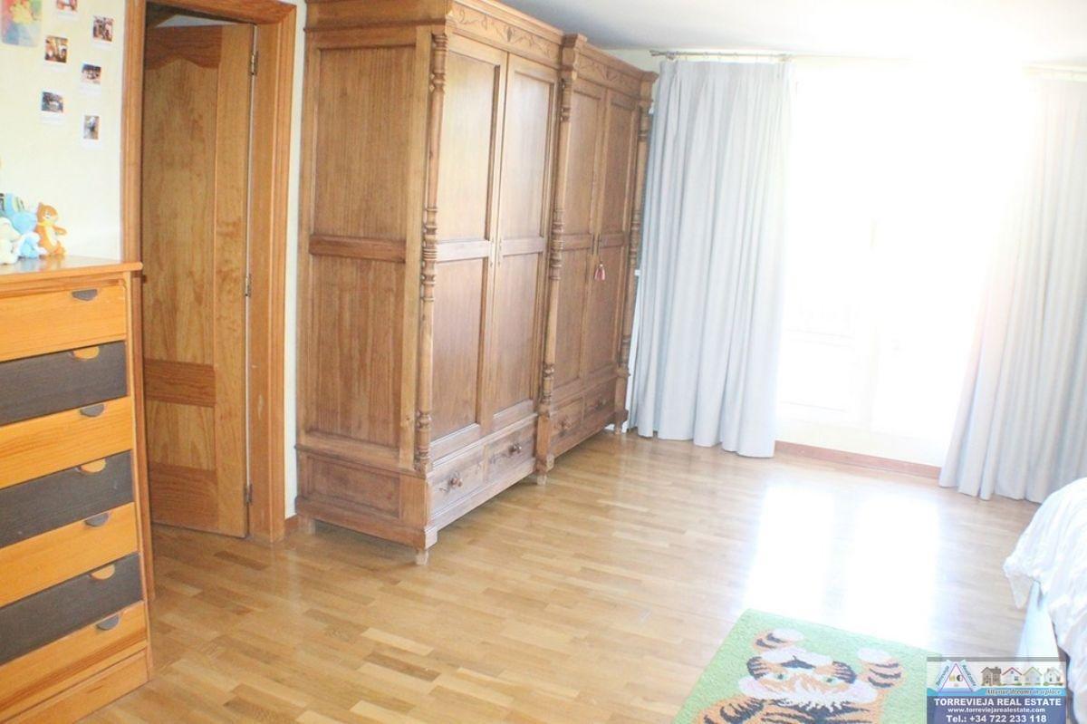 For sale of villa in Algorfa
