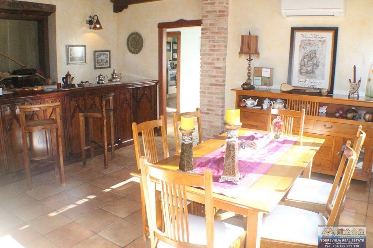 For sale of villa in Algorfa