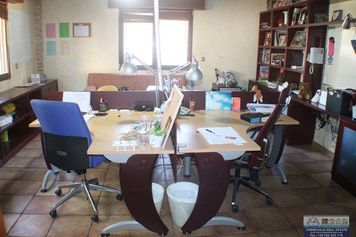 For sale of villa in Algorfa