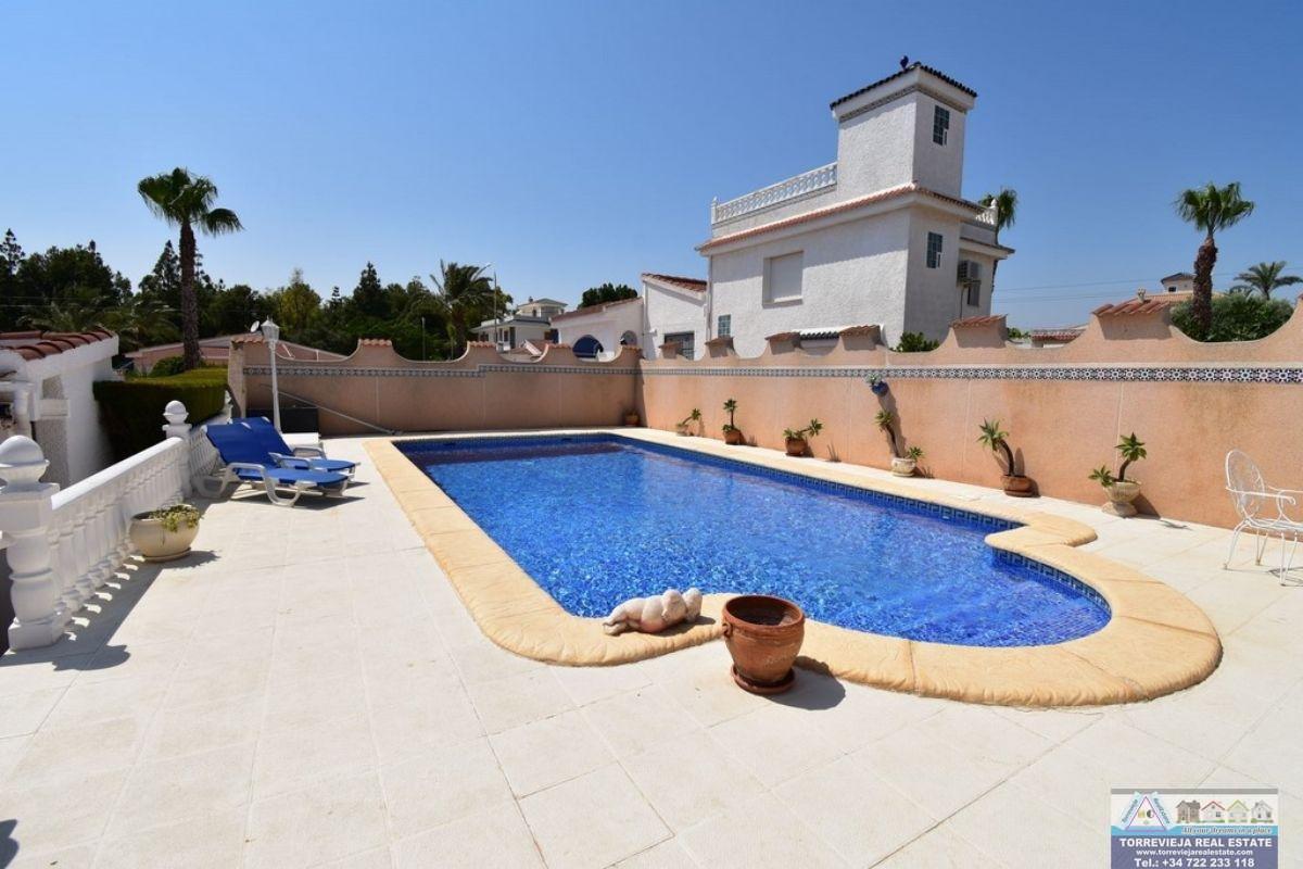 Köp av herrgård i Ciudad Quesada