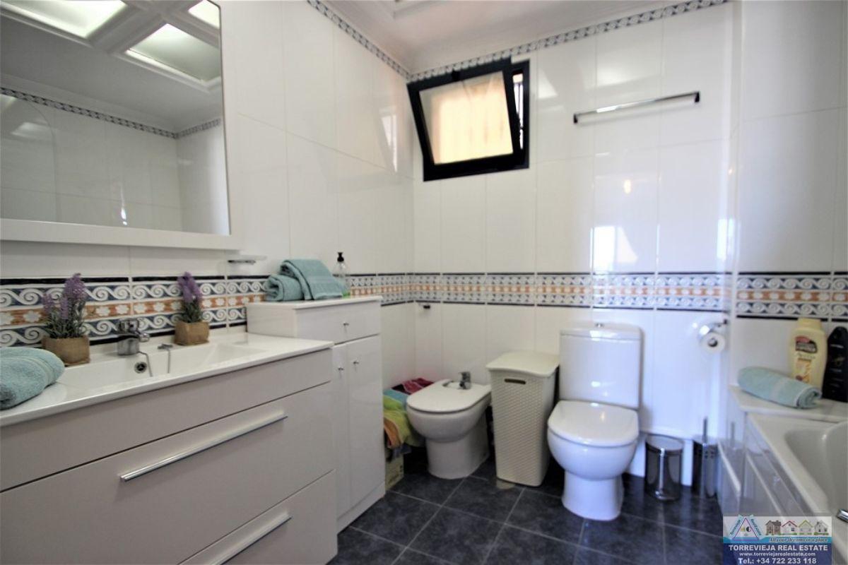 For sale of apartment in Torrevieja