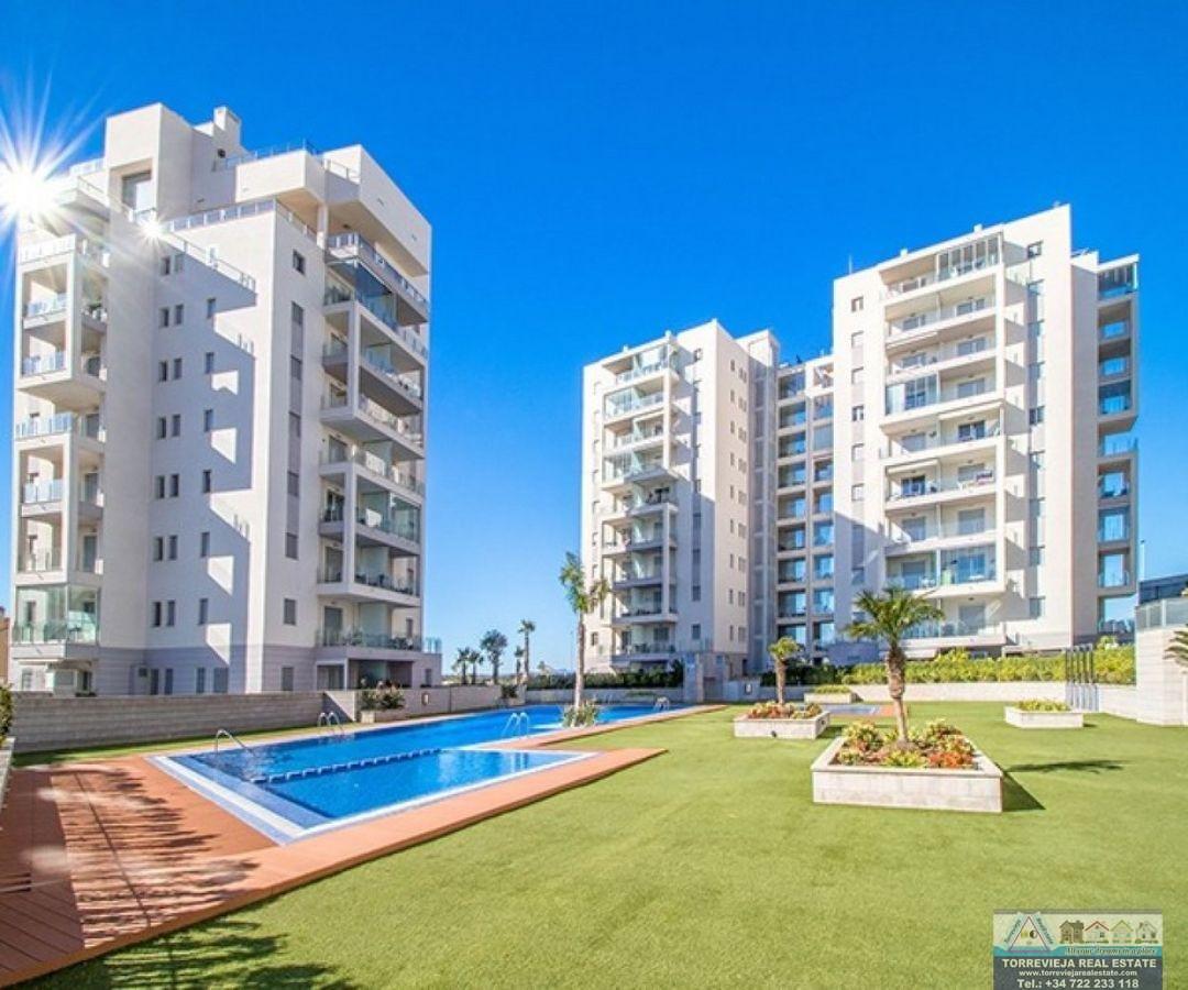 Myynti
 from
 huoneisto
 sisään

 Torrevieja