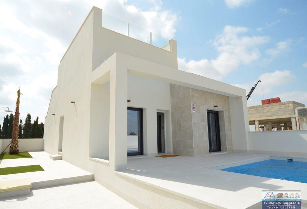 Verkoop van villa in Daya Nueva