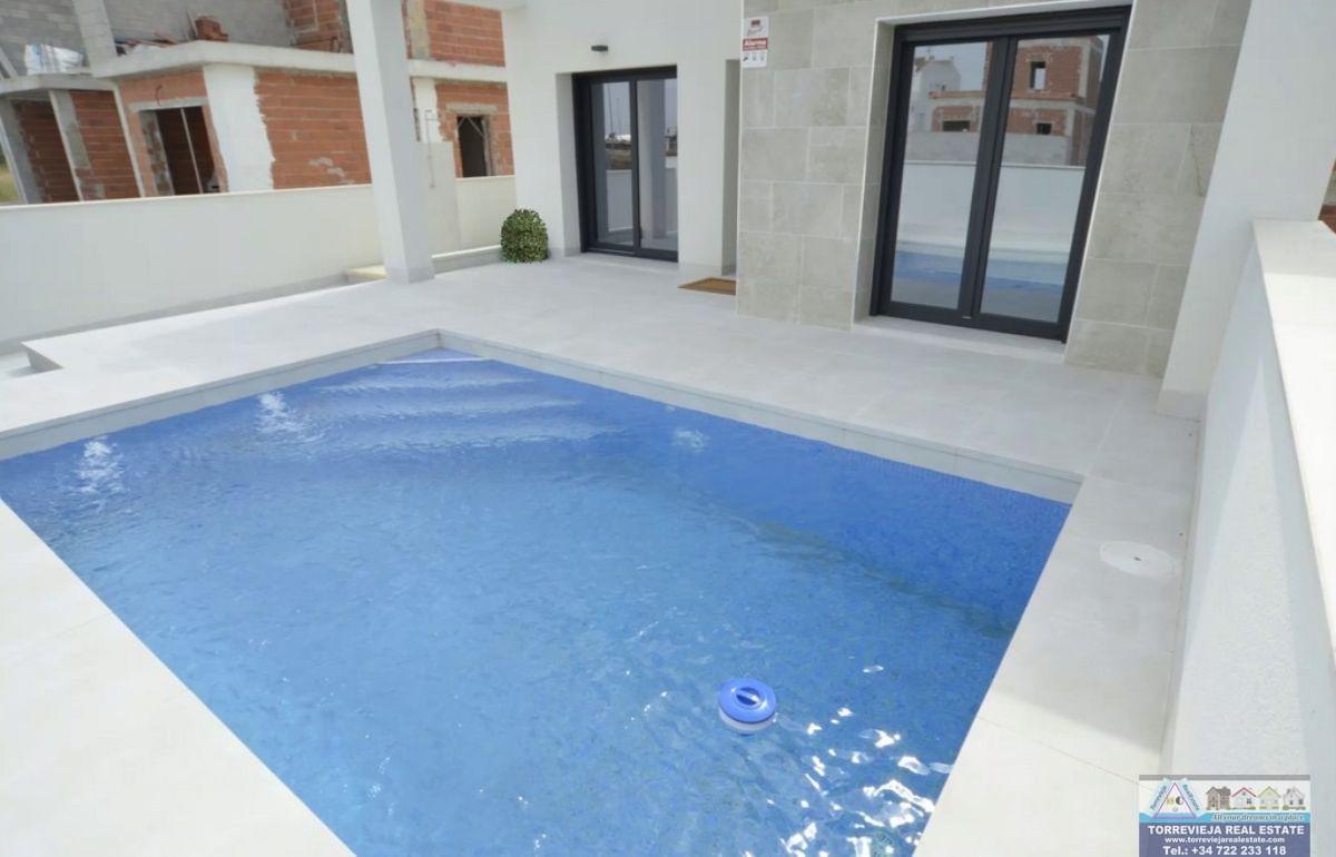 Venta de villa en Daya Nueva