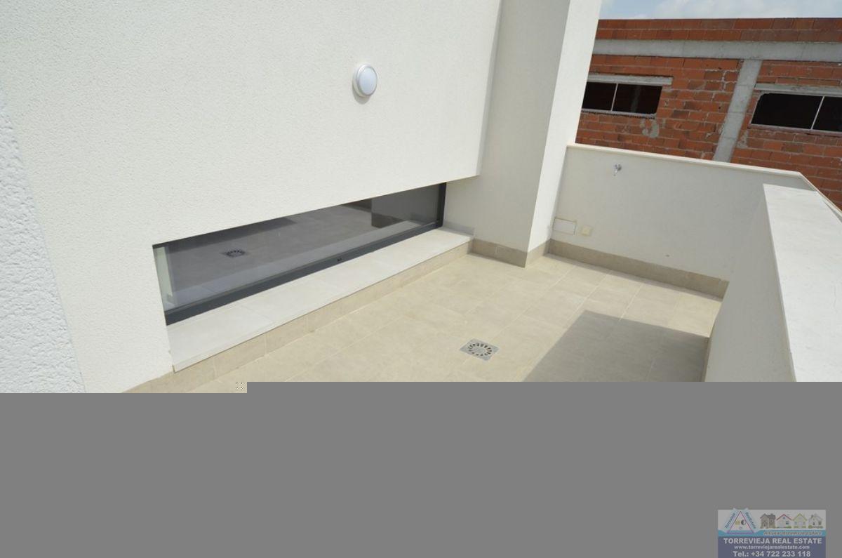 For sale of villa in Daya Nueva