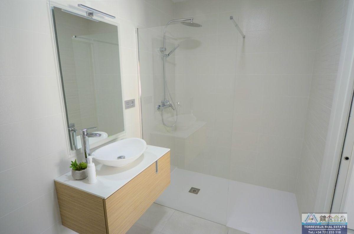 For sale of villa in Daya Nueva