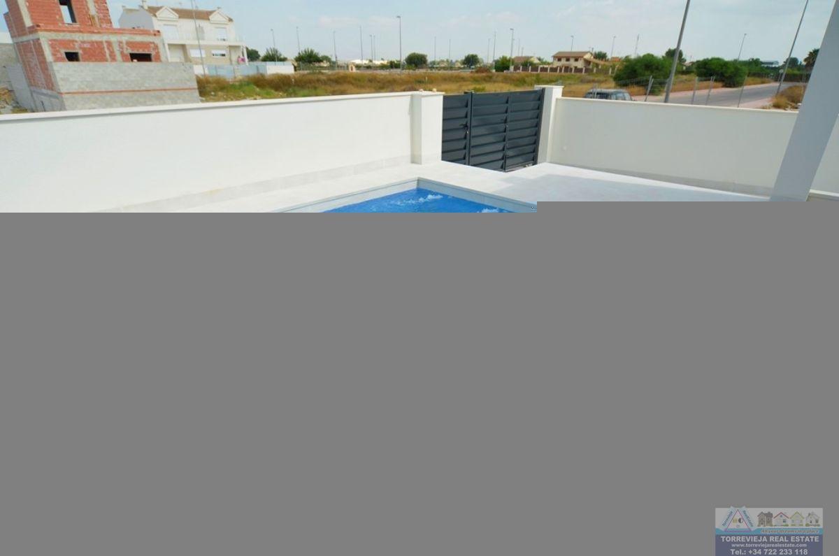 For sale of villa in Daya Nueva