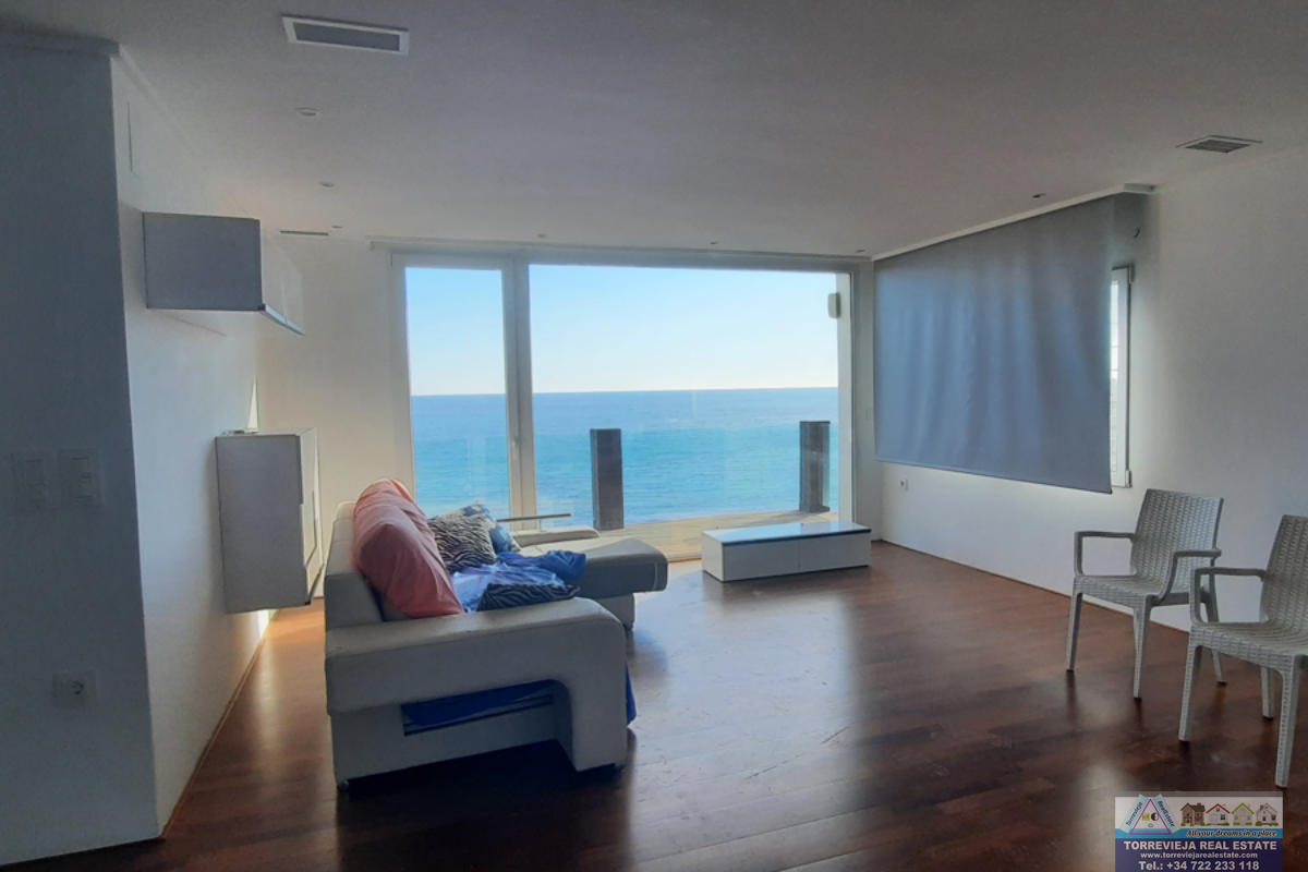 For sale of villa in Torrevieja