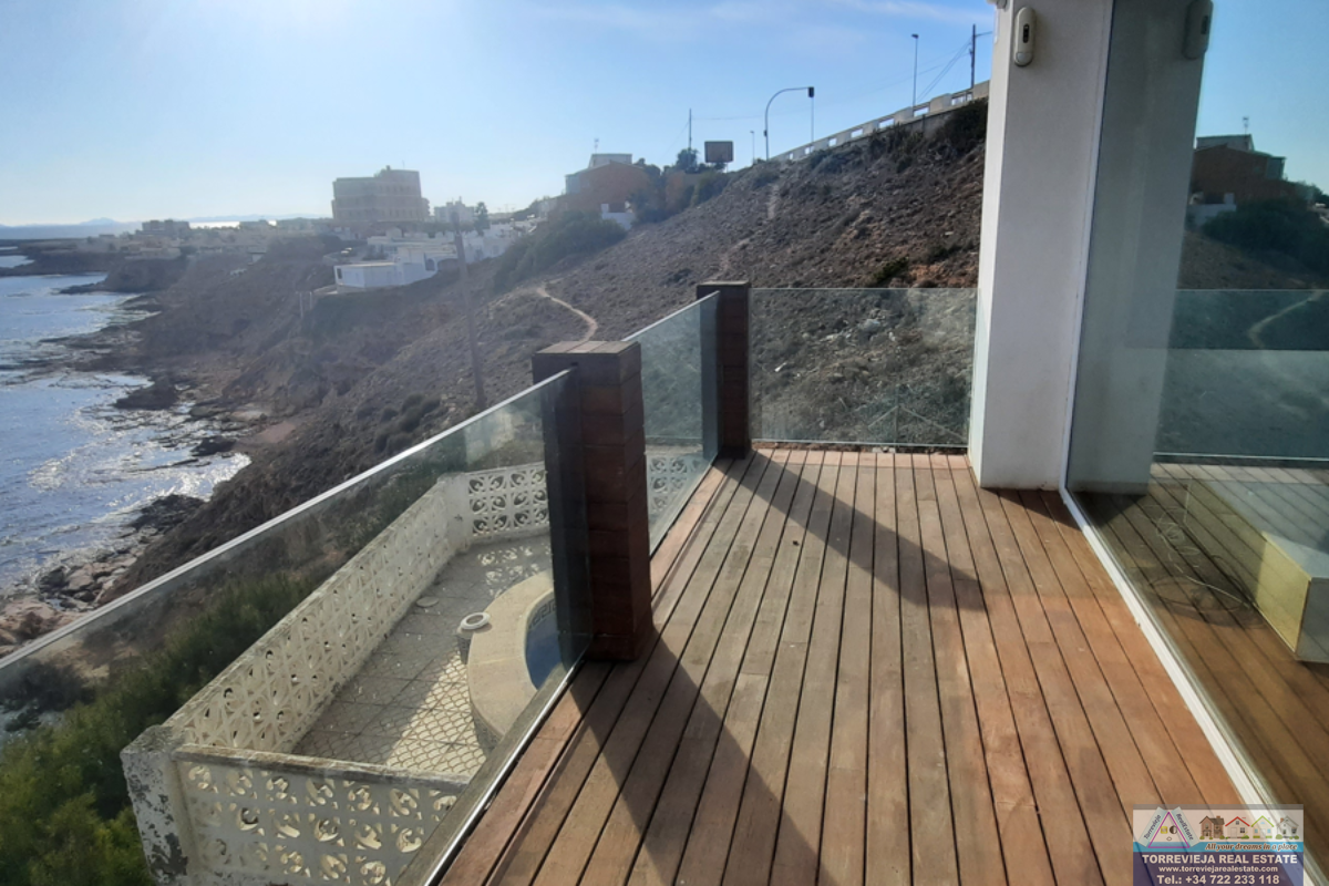 For sale of villa in Torrevieja
