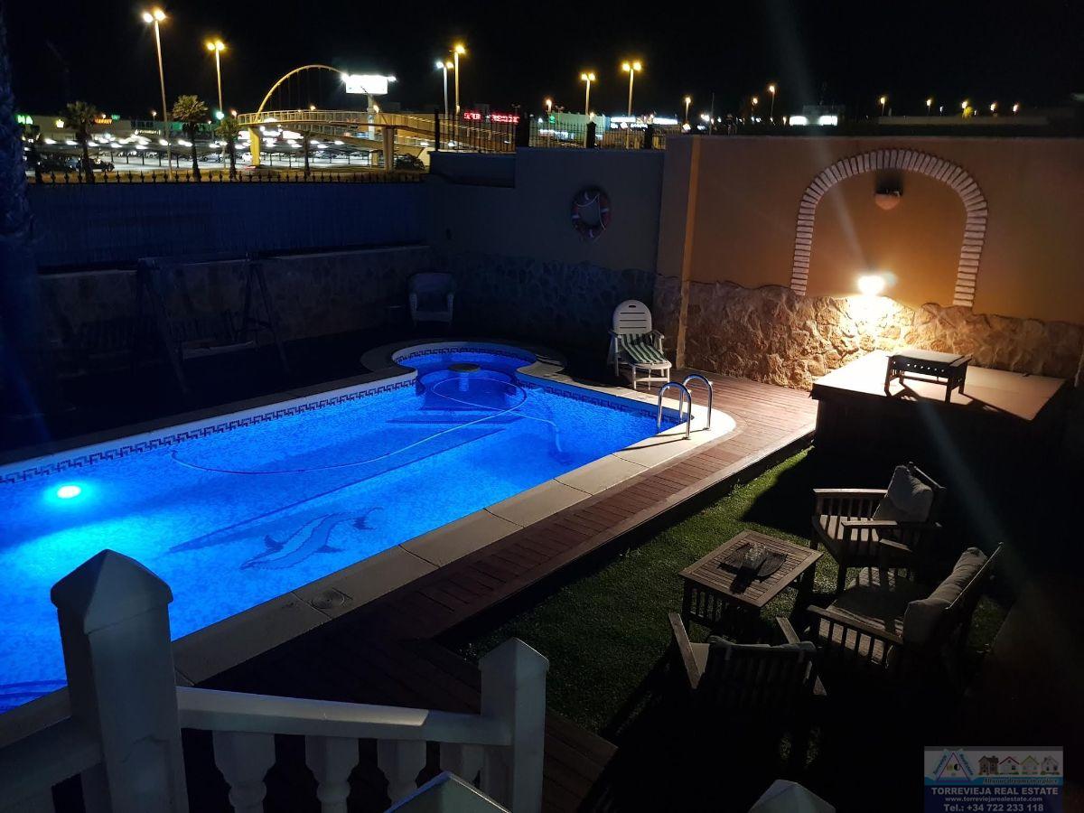 Venta de chalet en Torrevieja