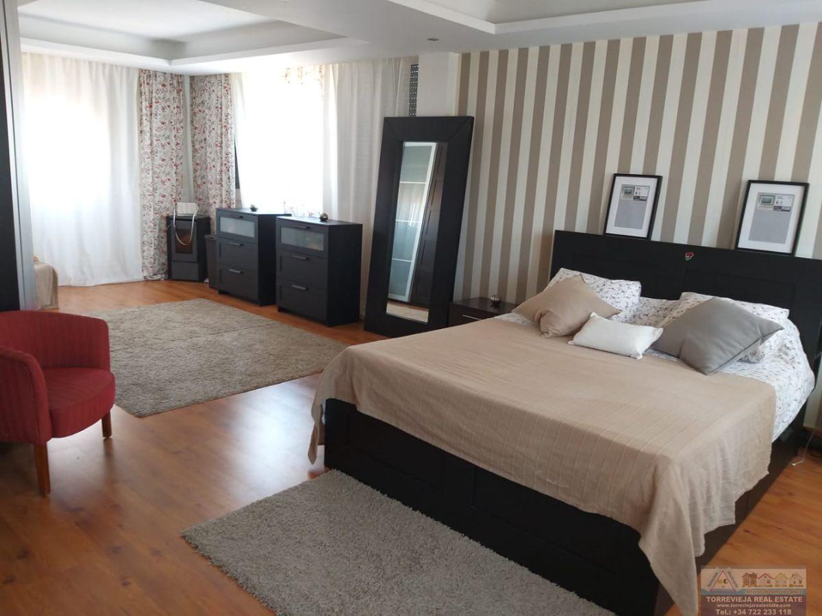 Venta de chalet en Torrevieja