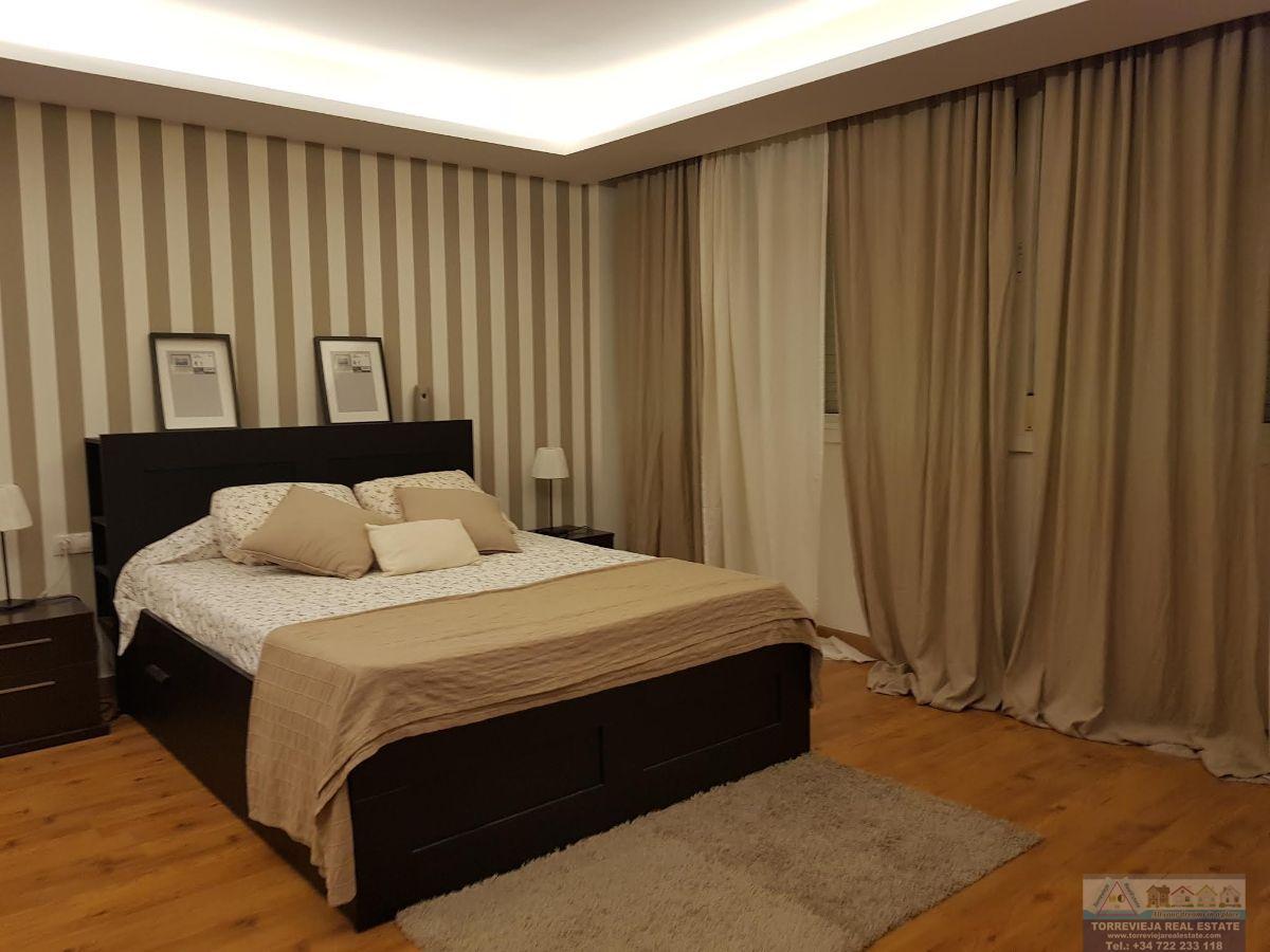 Venta de chalet en Torrevieja