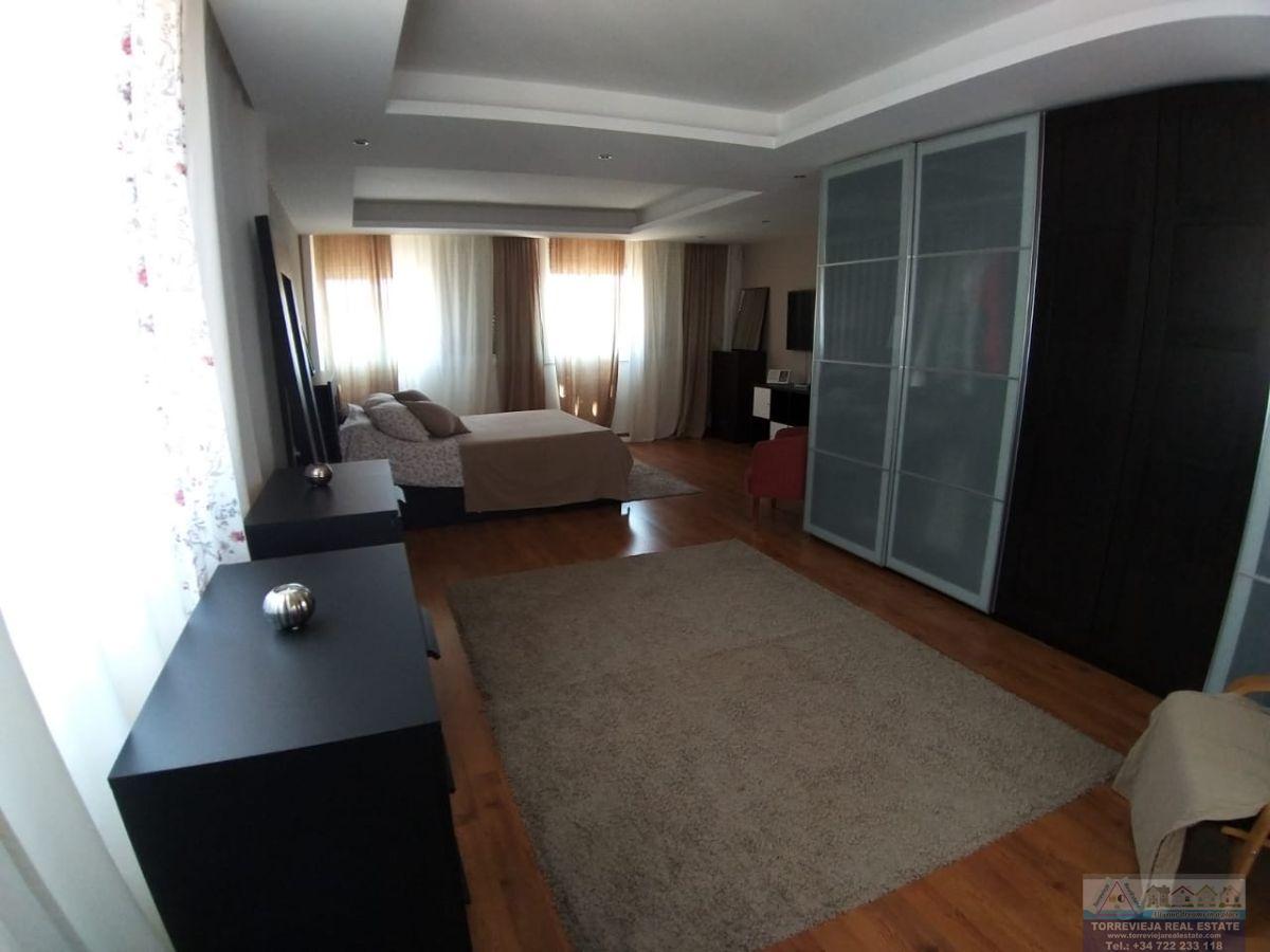 Venta de chalet en Torrevieja