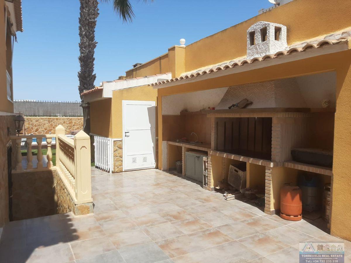 Venta de chalet en Torrevieja