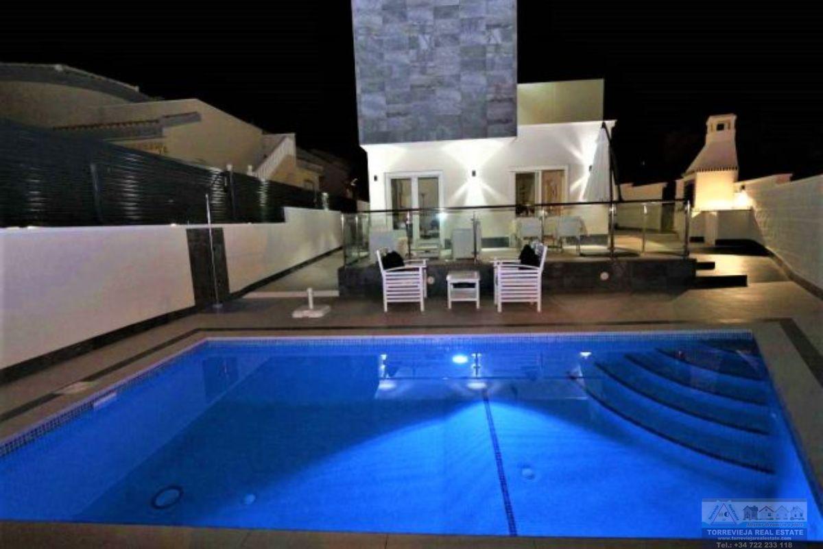 Venta de chalet en Torrevieja