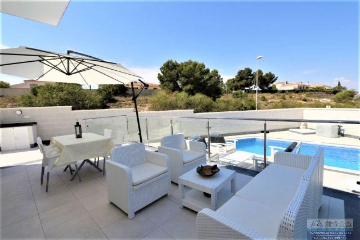 Venta de chalet en Torrevieja