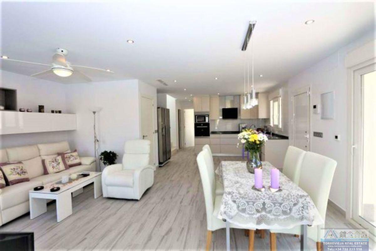 Venta de chalet en Torrevieja