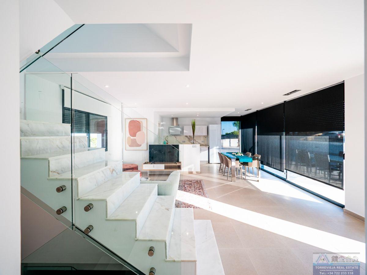 For sale of villa in Algorfa