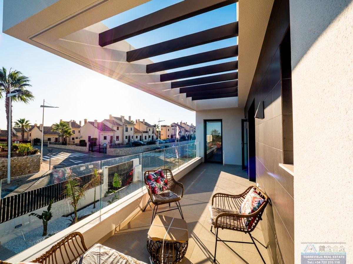 For sale of villa in Algorfa