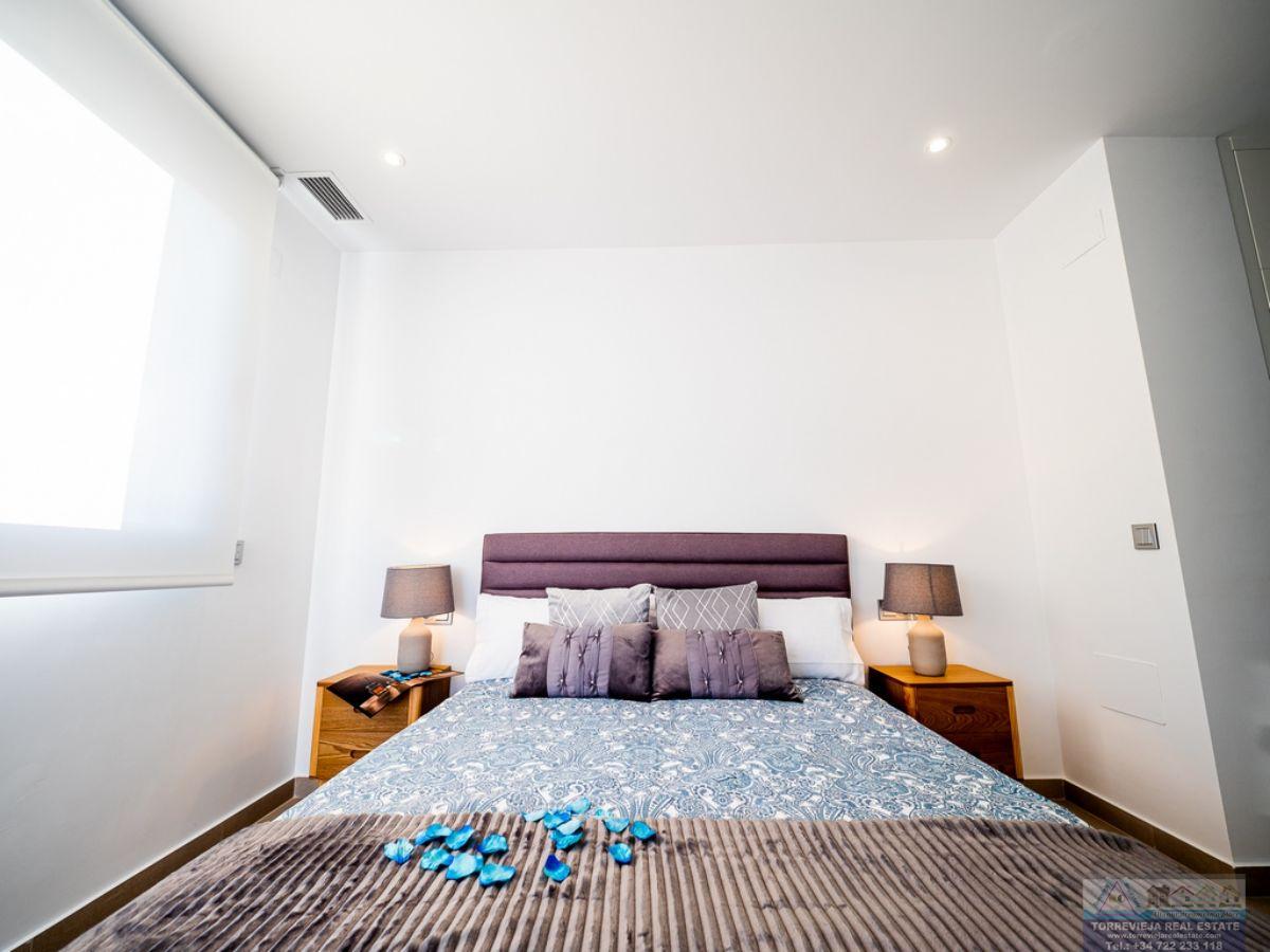 For sale of villa in Algorfa
