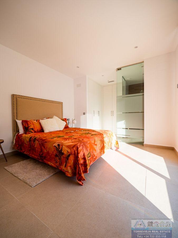 For sale of villa in Algorfa