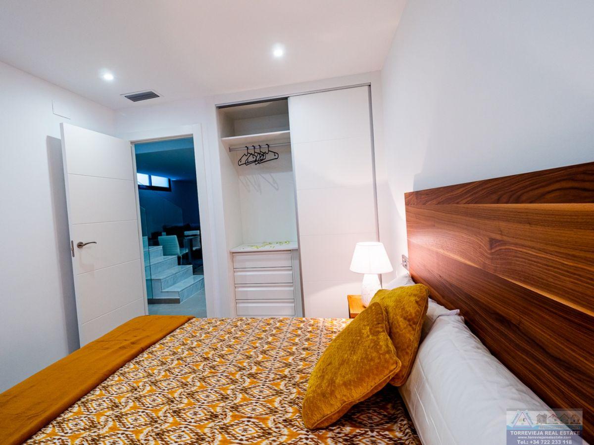 For sale of villa in Algorfa
