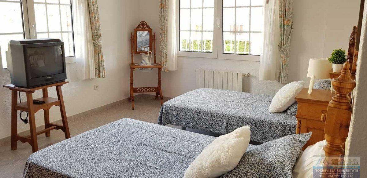 For sale of villa in Torrevieja
