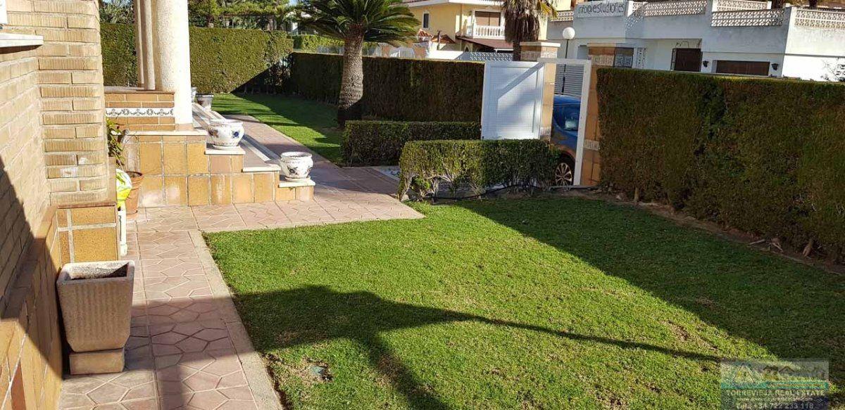For sale of villa in Torrevieja