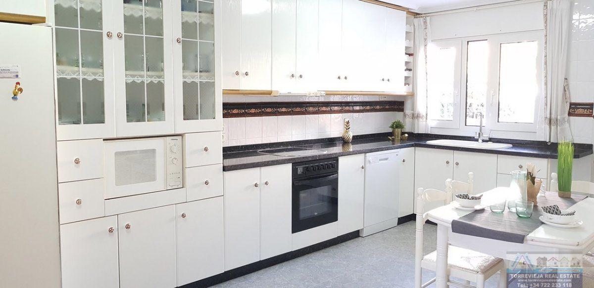 For sale of villa in Torrevieja