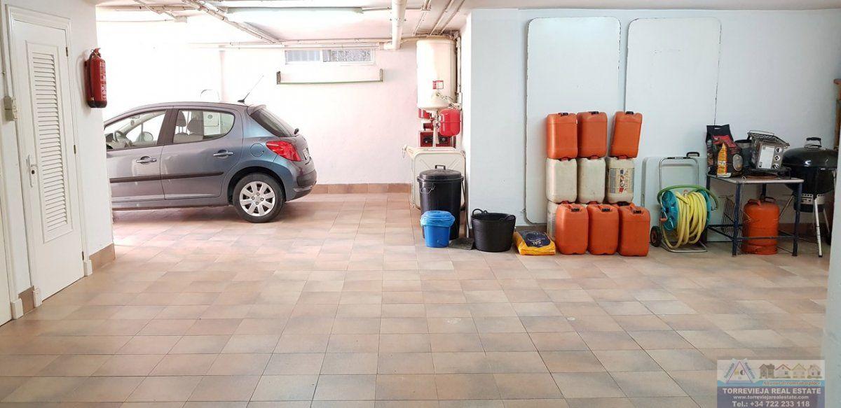 For sale of villa in Torrevieja