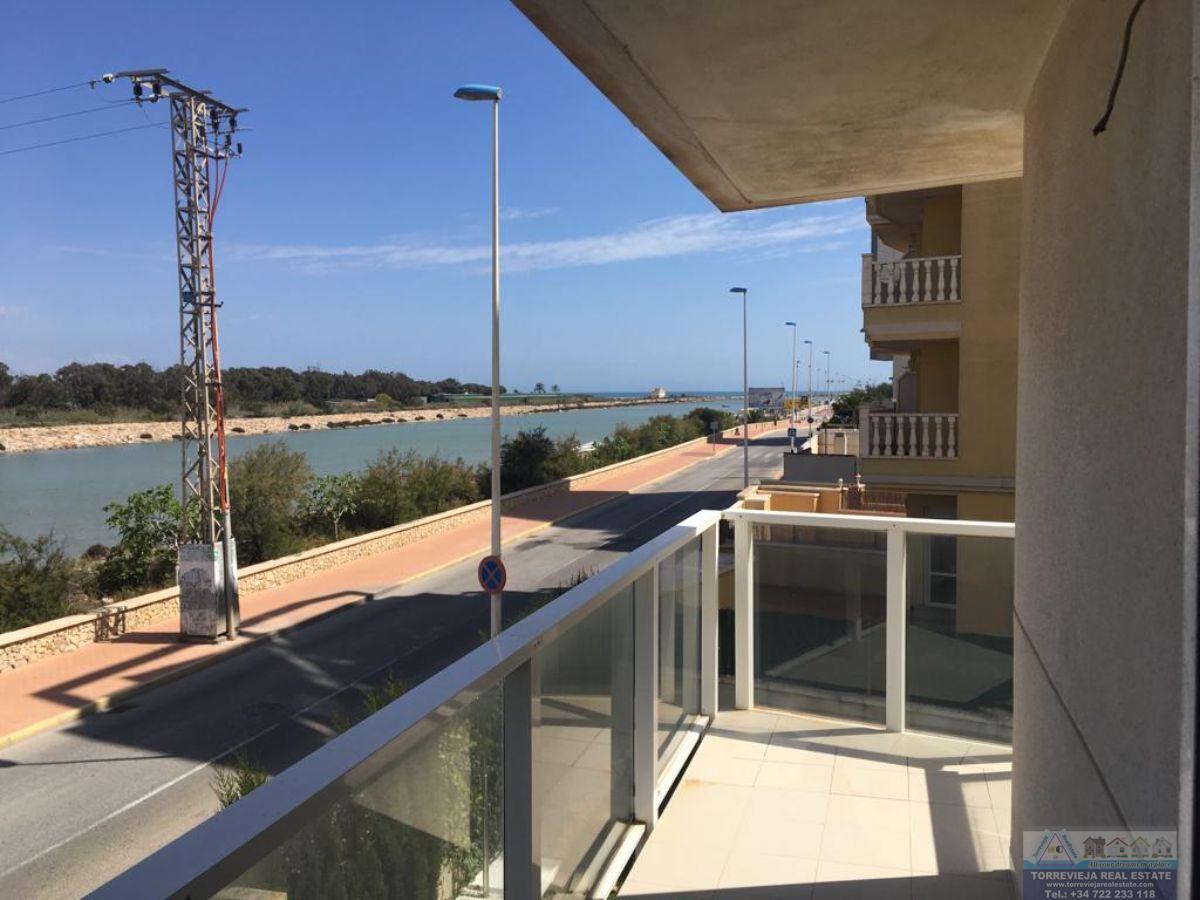 For sale of apartment in Guardamar del Segura