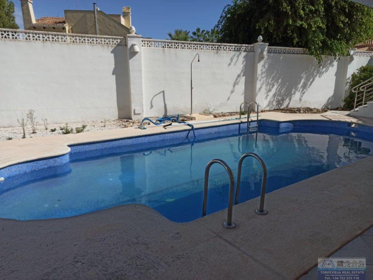 For sale of villa in Orihuela Costa