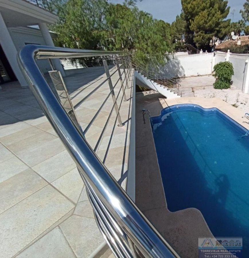 For sale of villa in Orihuela Costa