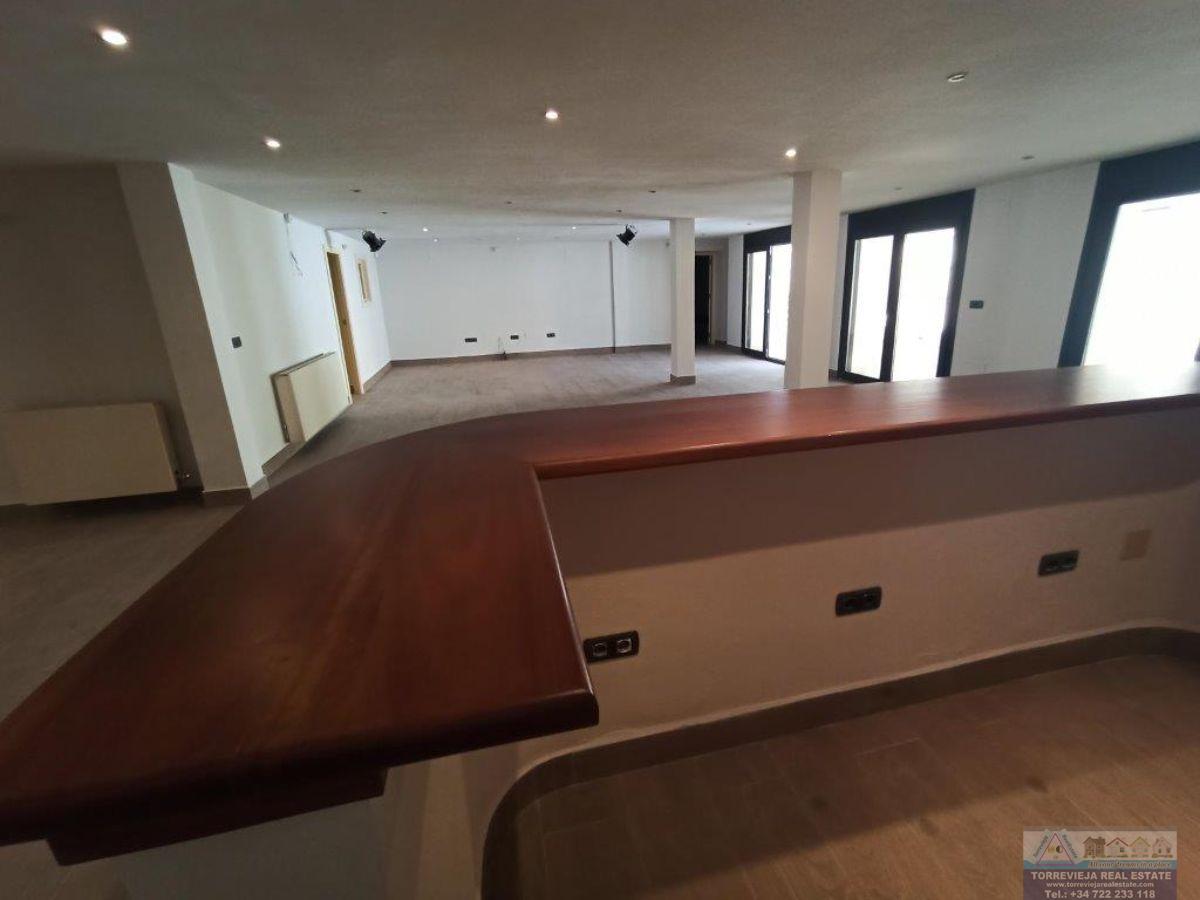 For sale of villa in Orihuela Costa