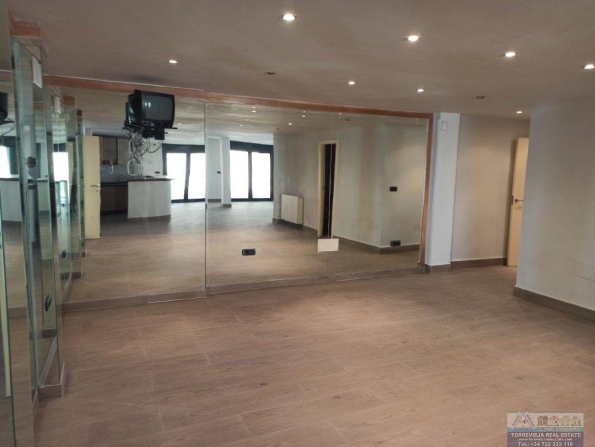 For sale of villa in Orihuela Costa