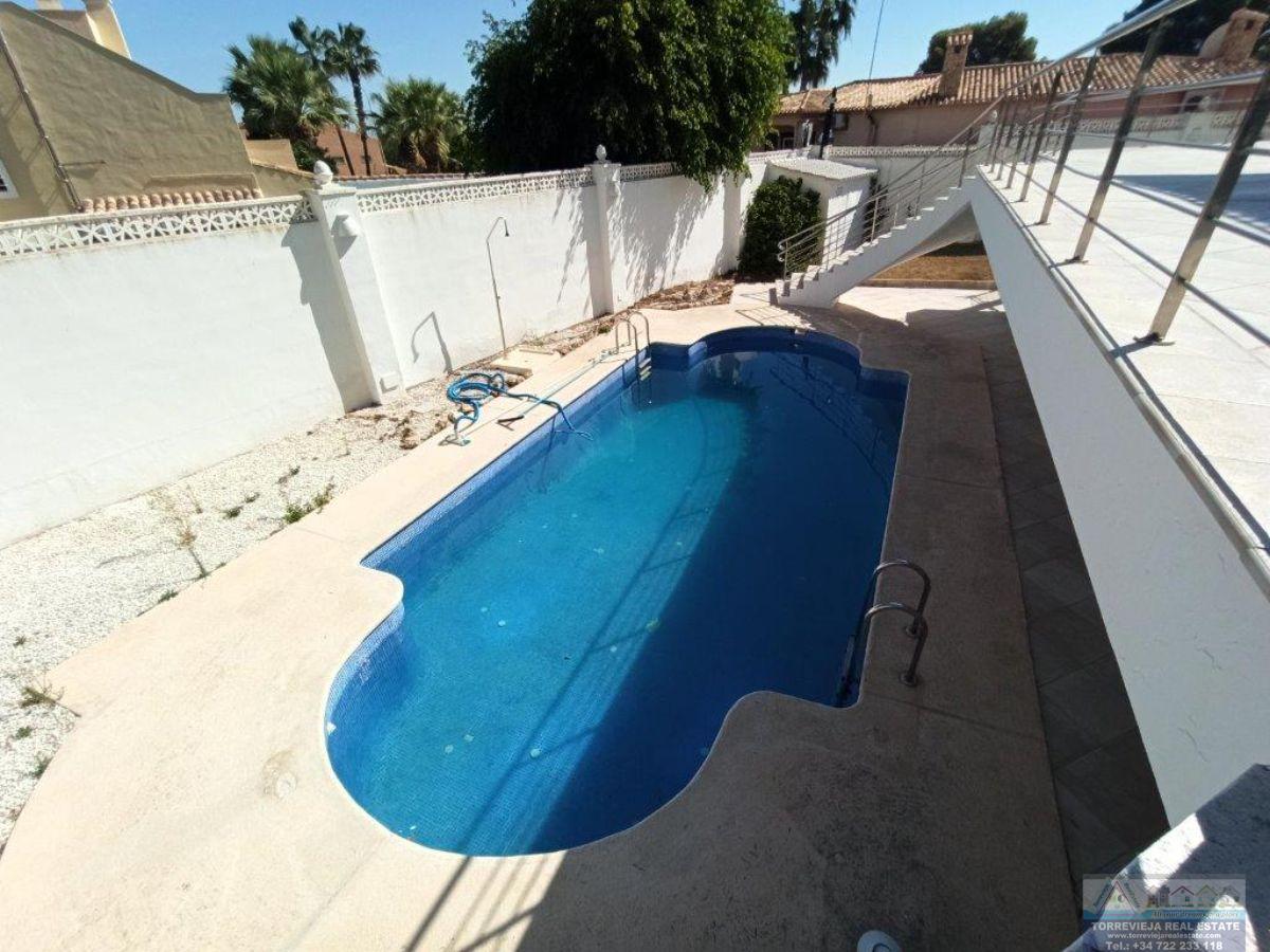 For sale of villa in Orihuela Costa